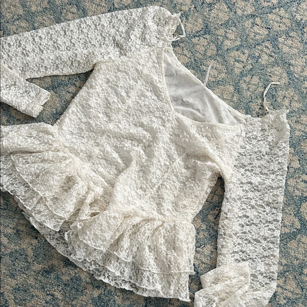 FP Stella White Lace Peplum Top large - Picture 2 of 7